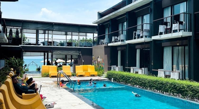 La Lune Beach Resort Koh Samet Bagian luar foto