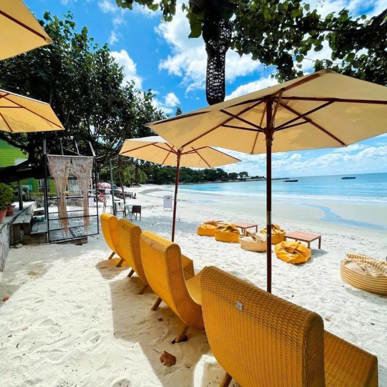 La Lune Beach Resort Koh Samet Bagian luar foto